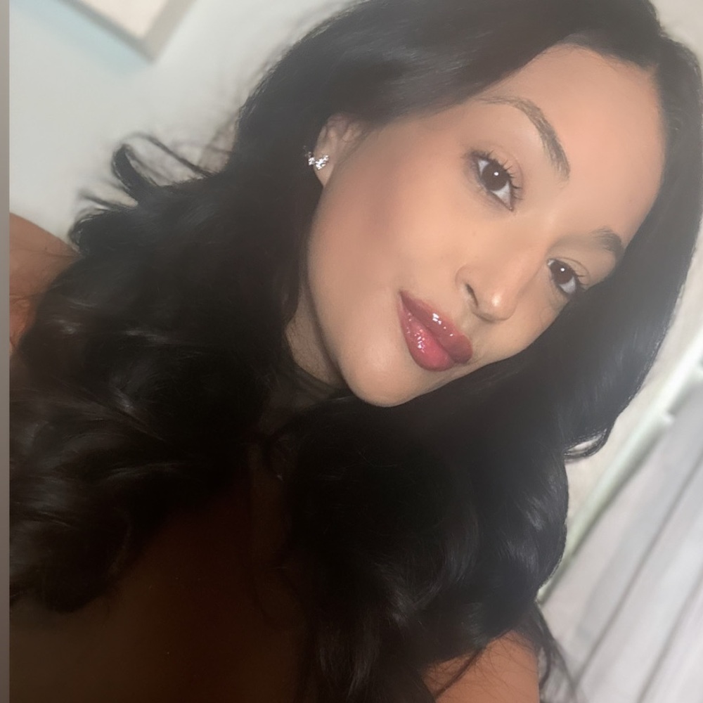 Meet your Posher, Naomi